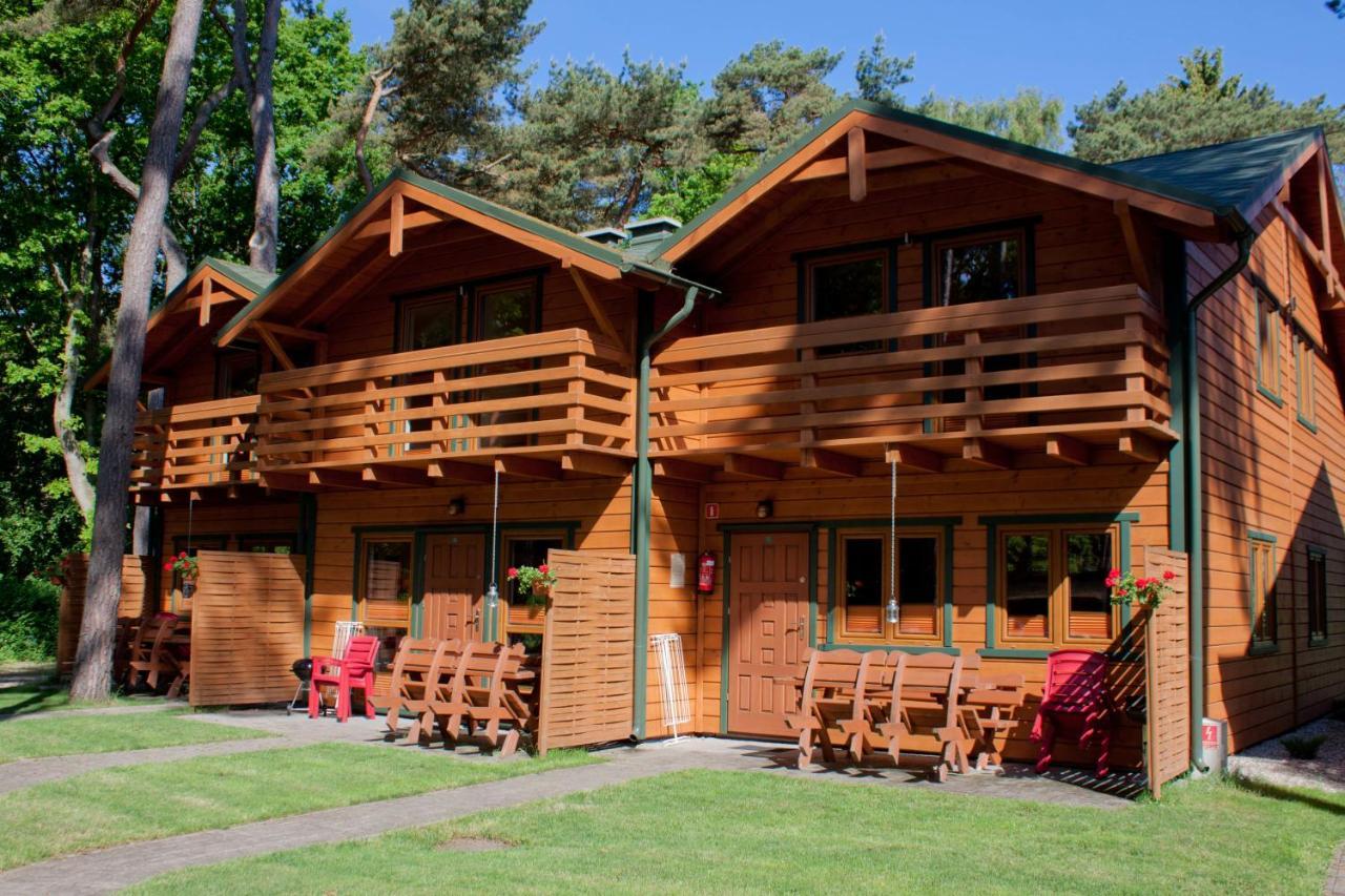 Natura Park Ustronie Morskie - Domki, Apartamenty Экстерьер фото