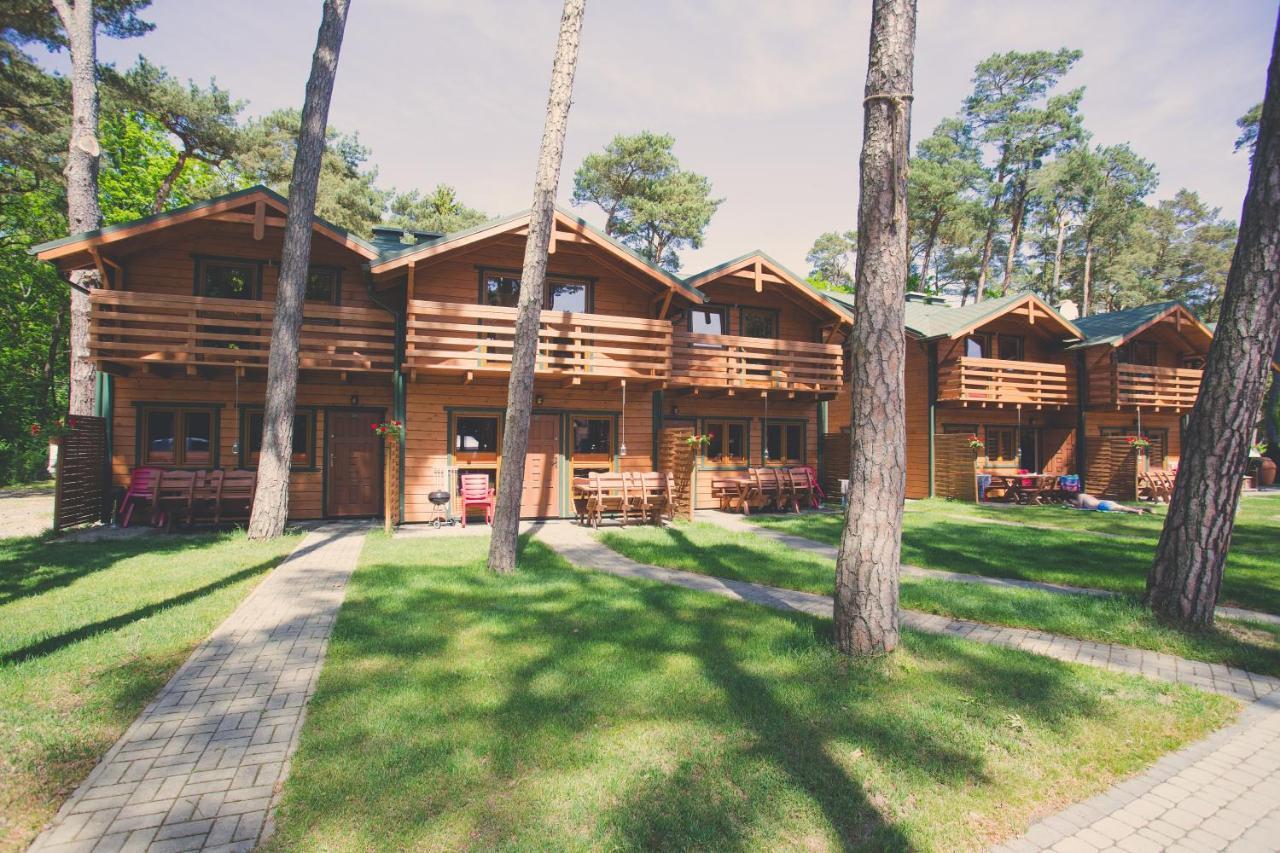 Natura Park Ustronie Morskie - Domki, Apartamenty Экстерьер фото