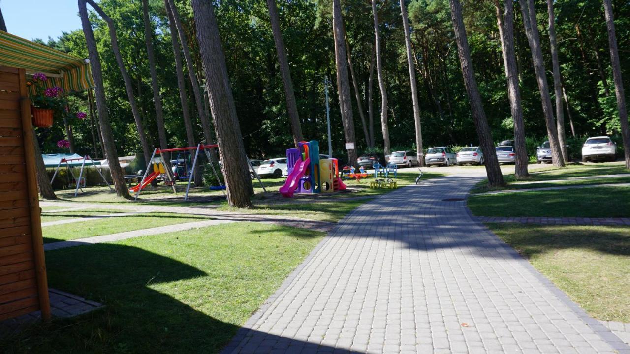 Natura Park Ustronie Morskie - Domki, Apartamenty Экстерьер фото