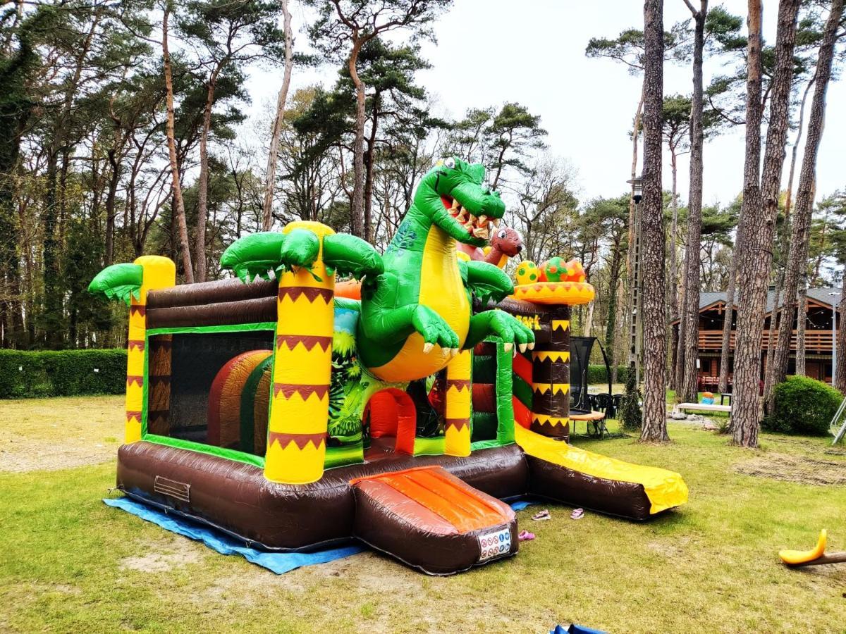 Natura Park Ustronie Morskie - Domki, Apartamenty Экстерьер фото